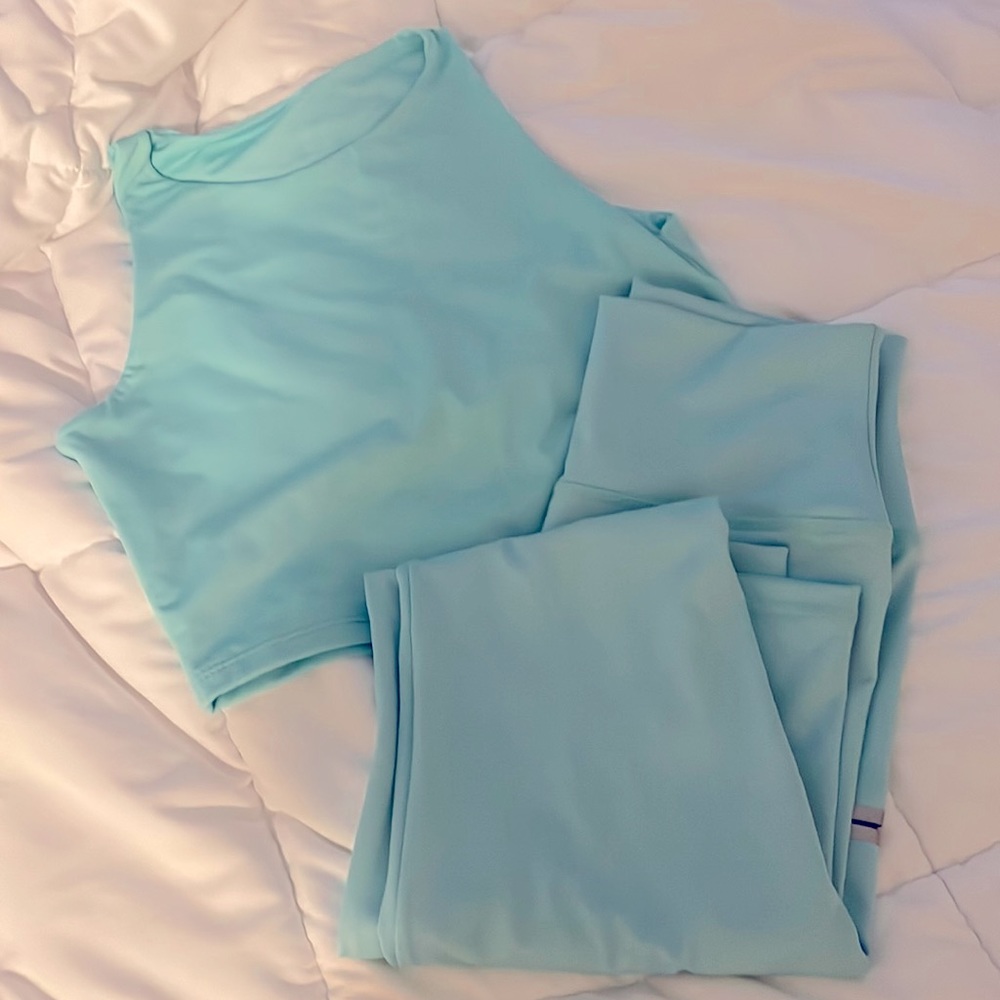 MINT yoga set 🧘🏻‍♀️